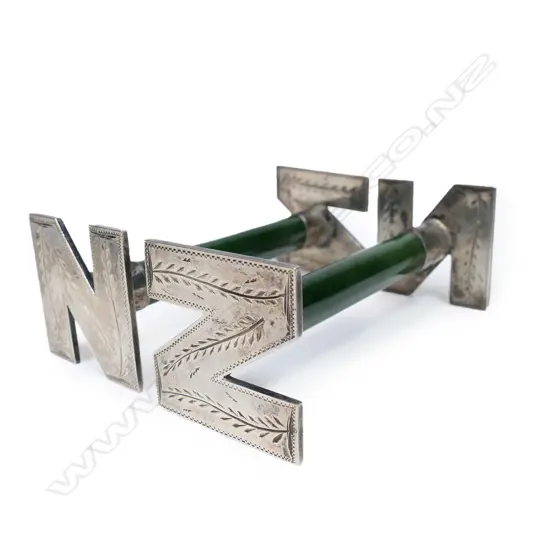 David Dawson (Dunedin) pounamu and silver 'NZ' knife rests,
